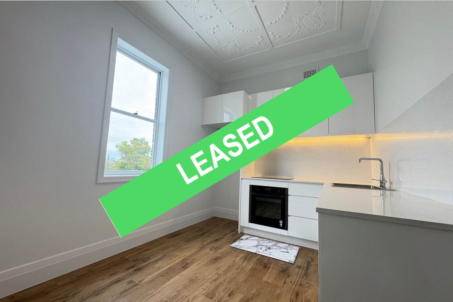 IMMACULATELY RENOVATED, SPACIOUS & LIGHT-FILLED APARTMENT