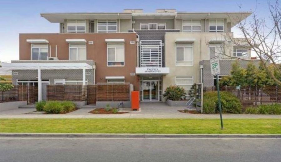 STUDIO APARTMENT FOR RENT - PRIME LOCATION NEAR BOX HILL CENTRE