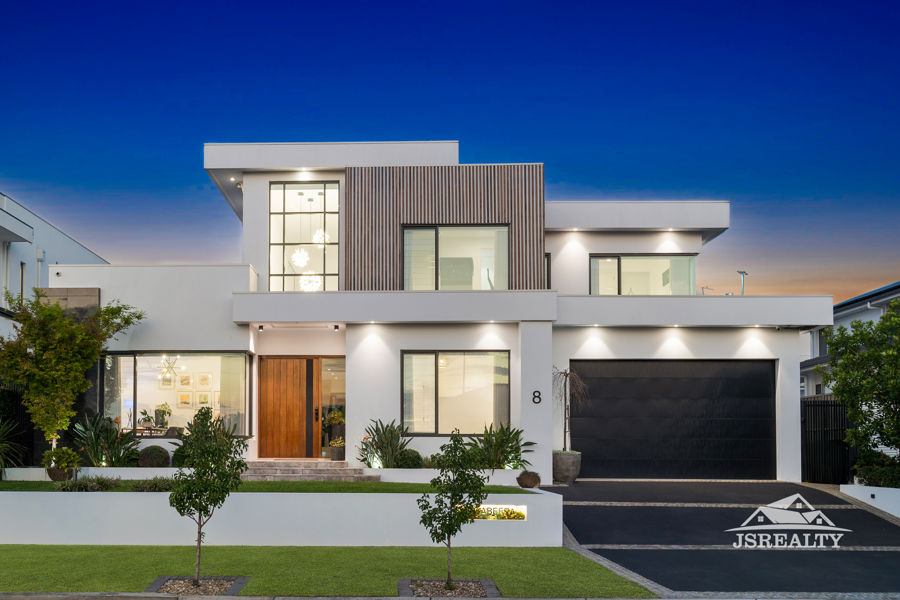 A MODERN MASTERPIECE DESIGNED FOR FAMILY ENTERTAINING