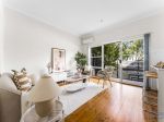 EXCEPTIONAL TOWNHOUSE IN LAKESIDE LOCALE