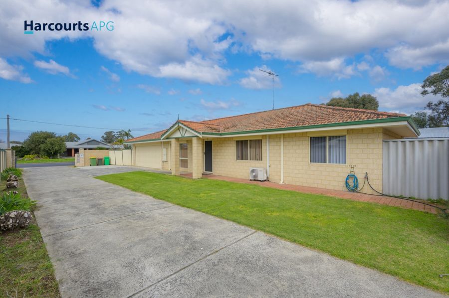 IMMACULATE 3X1 WITH SPA BATH, SIDE ACCESS & DOUBLE GARAGE