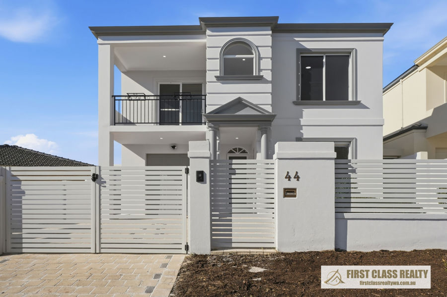 SPACIOUS FAMILY HOME WITH MULTIPLE LIVING AREAS IN A CONVENIENT TUART HILL LOCATION