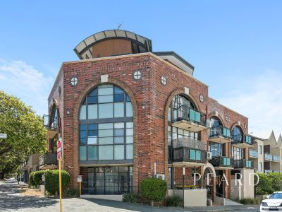 FULLY FURNISHED & EQUIPPED