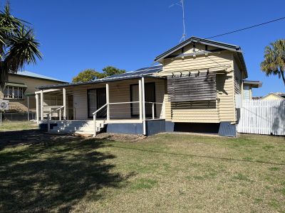 LARGE FAMILY HOME WITH SEPERATE SHED ROOMS