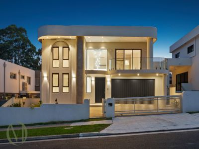 SPACIOUS FAMILY LIVING WITH VERSATILE DUAL ACCOMMODATION