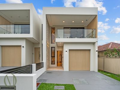 MODERN FAMILY LIVING WITH DESIGNER LUXURY, SMART TECHNOLOGY & SPACE TO GROW