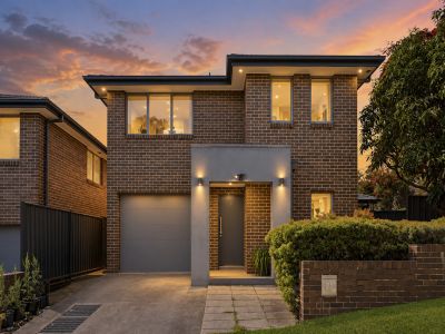 FREESTANDING FAMILY HOME IN A CUL-DE-SAC SETTING