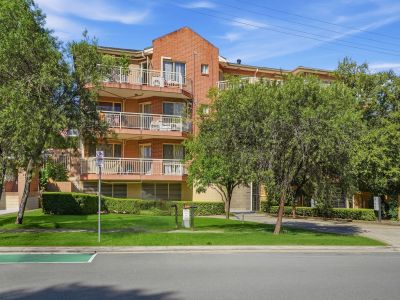SPACIOUS 2-BEDROOM APARTMENT IN CENTRAL BLACKTOWN - IDEAL INVESTMENT OR FIRST HOME