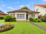 OUTSTANDING LOCATION - OPEN TO VIEW SAT 24/10/2026 @ 11-11.30AM