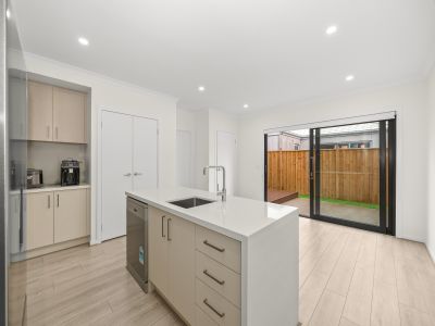 STYLISH HOME WITH PREMIUM FINISHES IN PRIME TARNEIT LOCATION