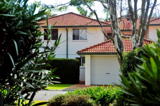 Property in Korora - $350 Weekly