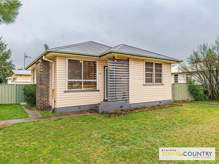 168 CANAMBE STREET, ARMIDALE