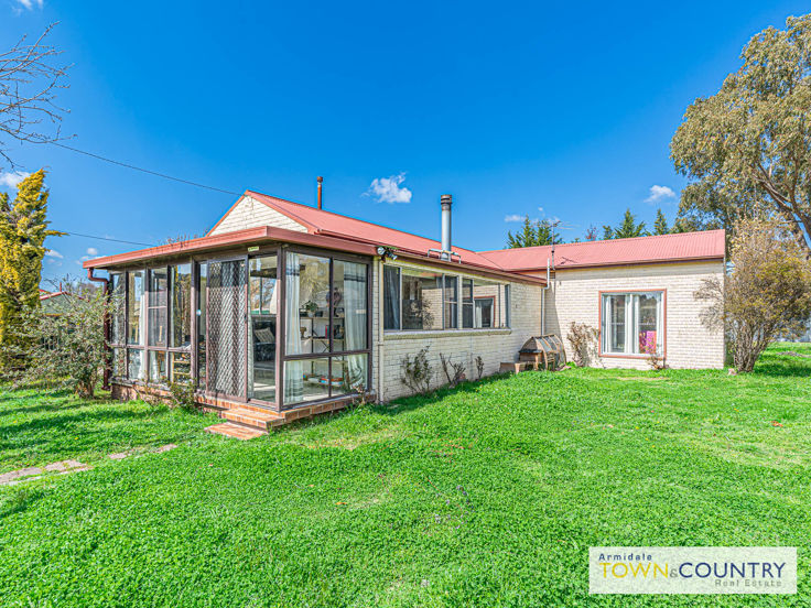 4 CLAUDE STREET, ARMIDALE