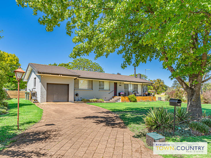 94 LYNCHES ROAD, ARMIDALE