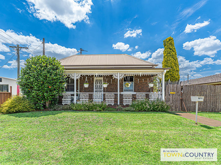 116 NIAGARA STREET, ARMIDALE