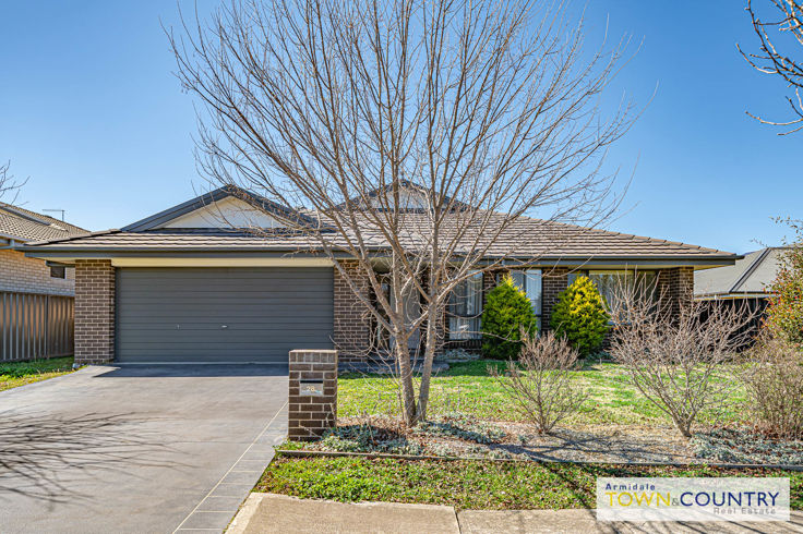 28 ALBION CLOSE, ARMIDALE