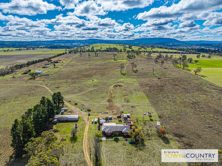 48 HITCHCOCK LANE, ARMIDALE