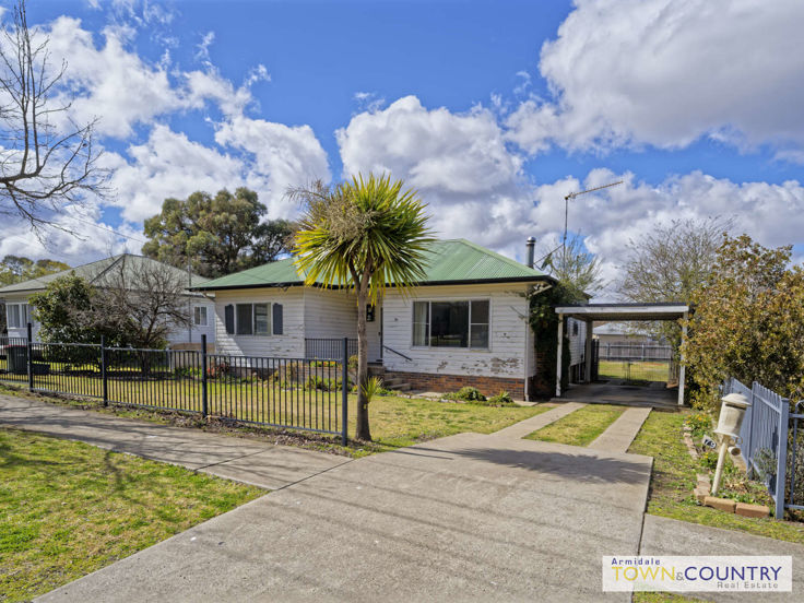 79 TAYLOR STREET, ARMIDALE