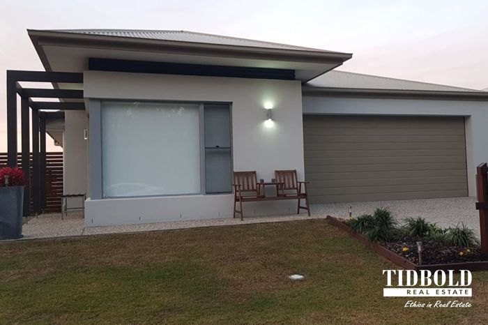 MODERN CORNER BLOCK LIVING OPPOSITE BUSHLAND