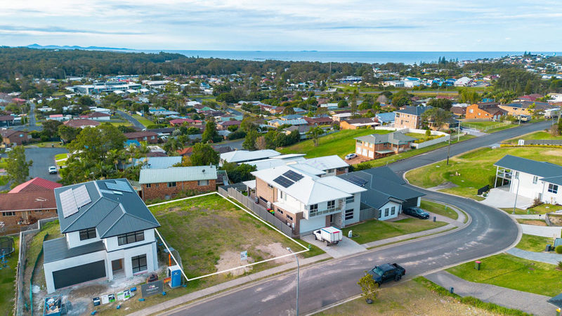 FLAT BLOCK WITH OCEAN VIEWS