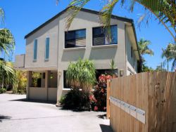 Property in Woolgoolga - $400.00