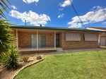 DELIGHTFUL FAMILY HOME!