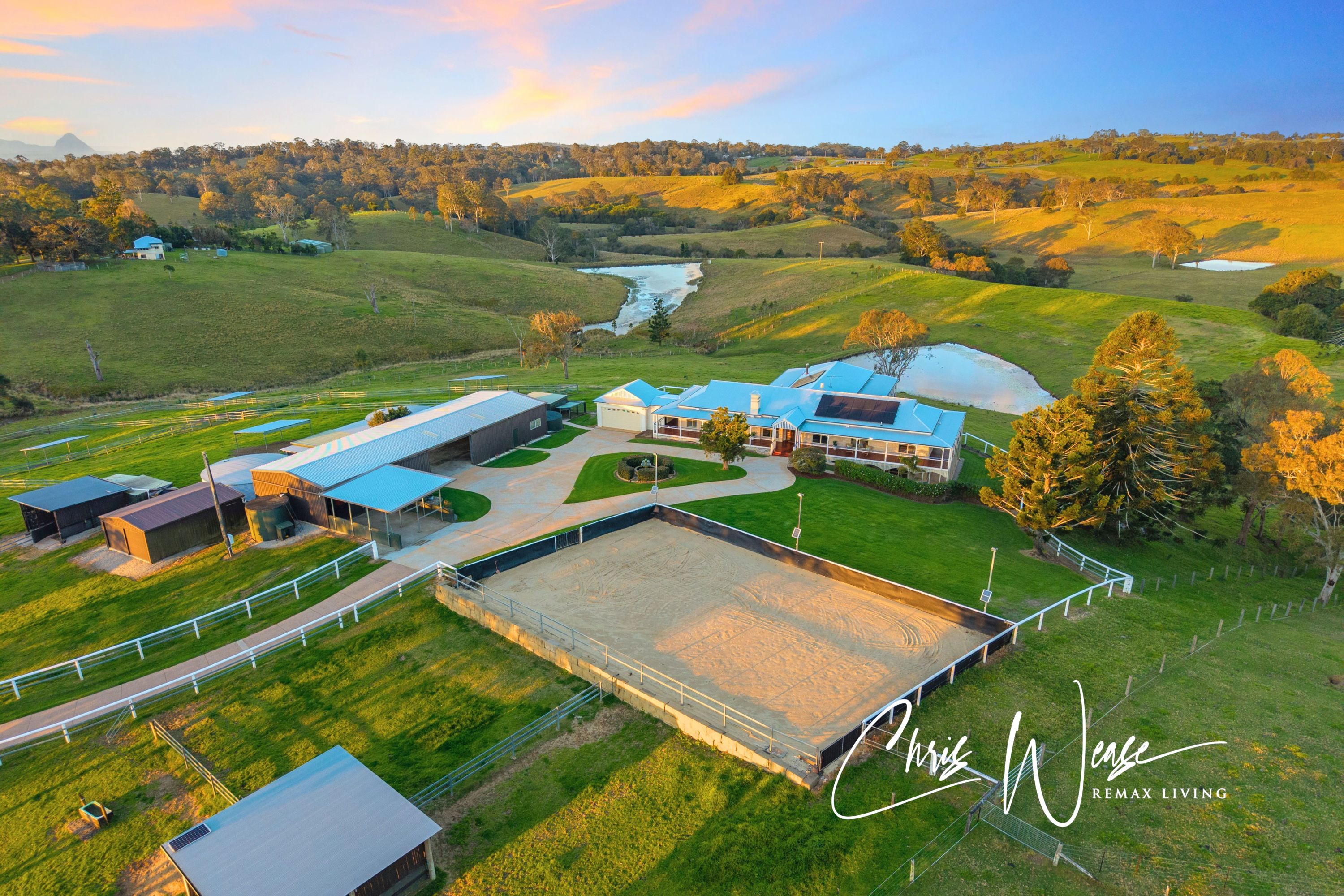 A LANDMARK EQUINE ESTATE IN THE HEART OF MOUNT MEE