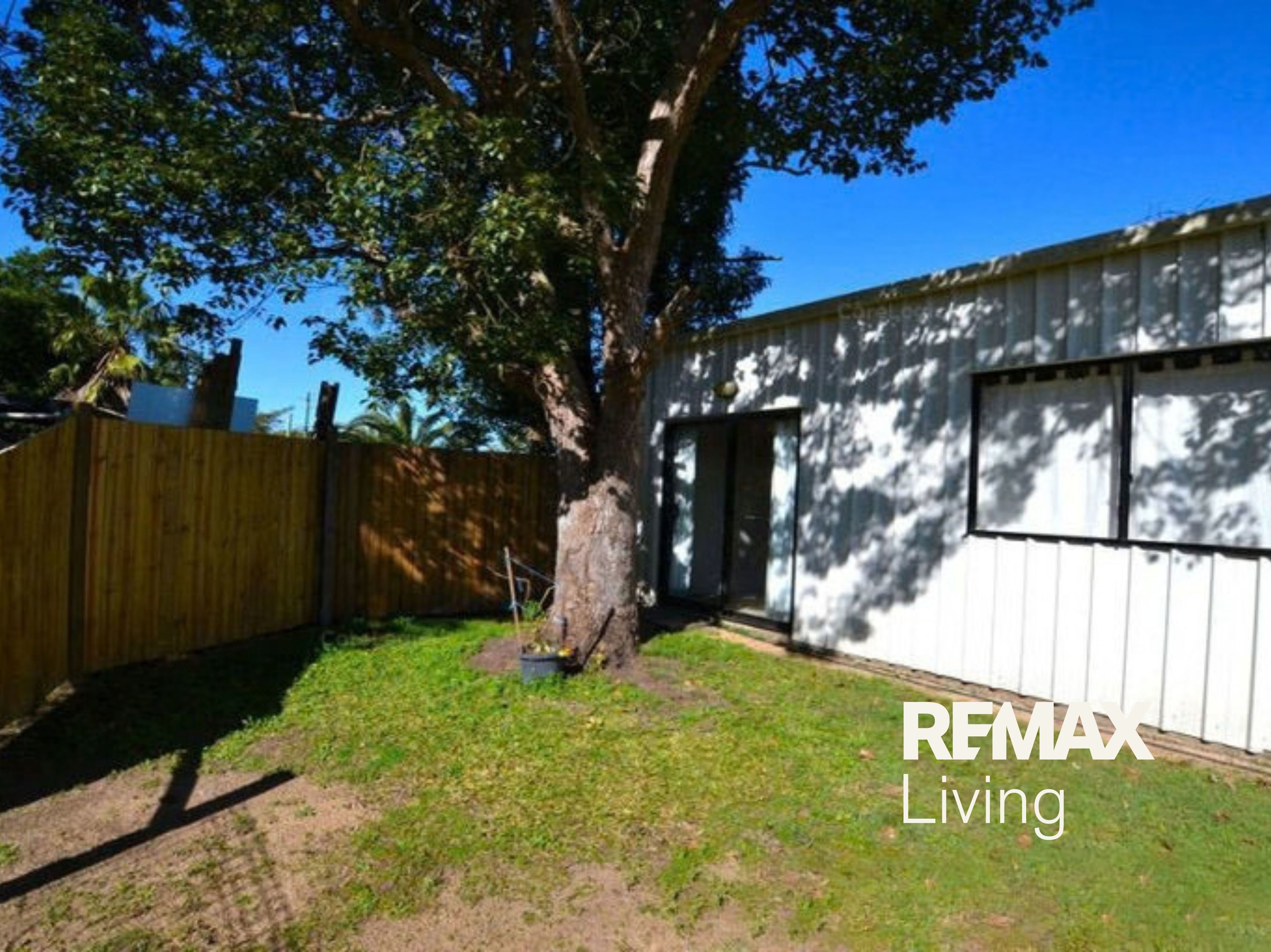 SINGLE BEDROOM UNIT