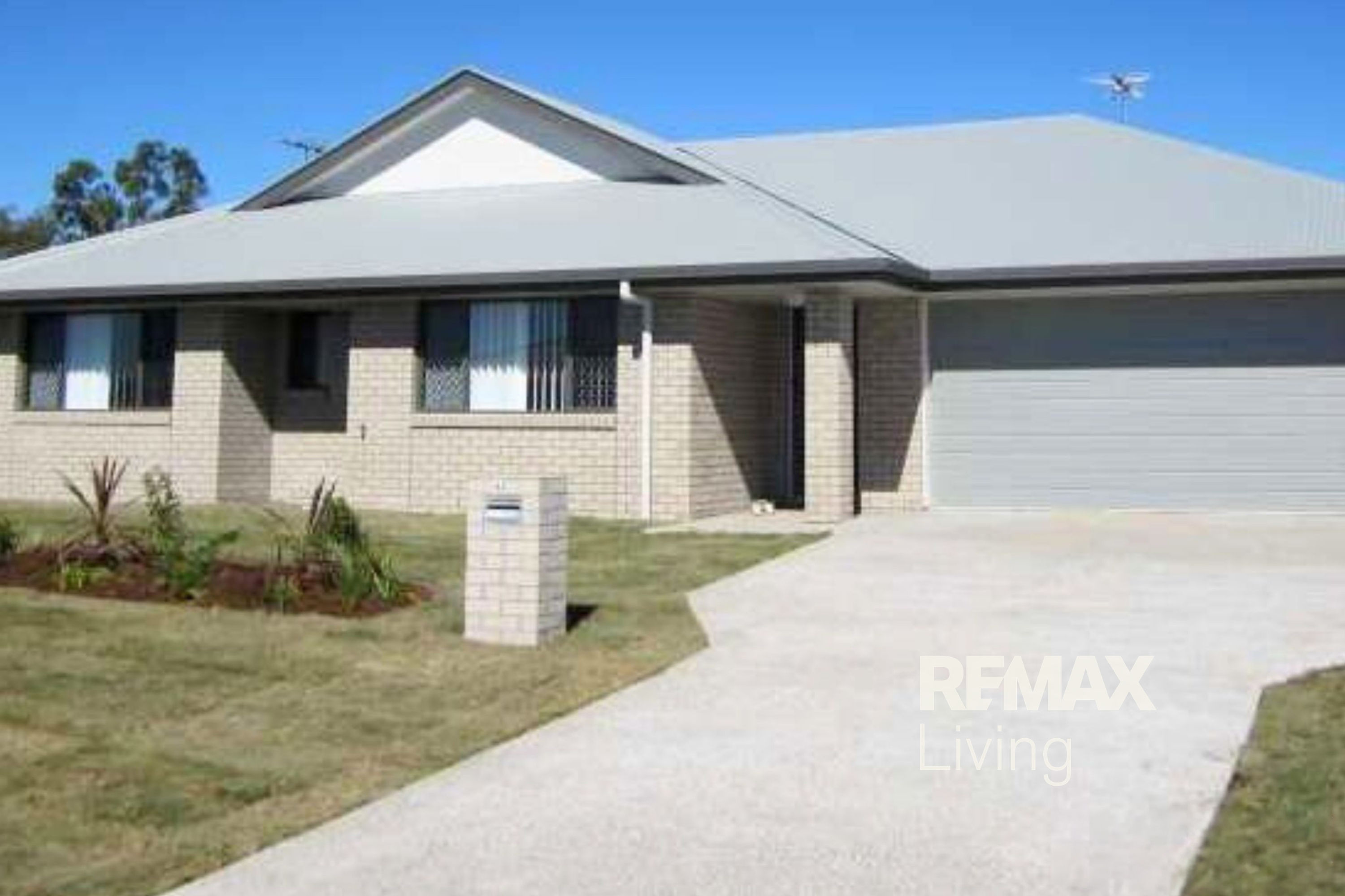 STYLISH 3-BEDROOM DUPLEX IN CABOOLTURE - CORNER BLOCK LOCATION