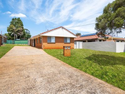 STYLISH SOUTH TOOWOOMBA UNIT WITH MODERN COMFORT & PRIME LOCATION