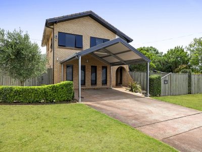 IMMACULATELY RENOVATED 5-BEDROOM FAMILY HOME WITH MODERN COMFORTS AND SUSTAINABLE LIVING