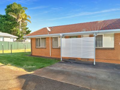 IMMACULATELY RENOVATED UNIT IN PERFECT CITY LOCATION