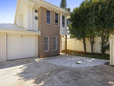 LOW-MAINTENANCE LIVING IN A BOUTIQUE COMPLEX