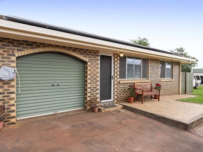 REFURBISHED & READY TO ENJOY &NDASH; LOW MAINTENANCE LIVING IN A CONVENIENT LOCATION