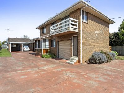 PEACEFUL LOW-MAINTENANCE LIVING JUST MINUTES FROM THE CBD