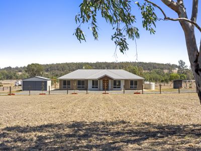 RURAL LIFESTYLE LIVING ON A SPACIOUS ACREAGE PROPERTY