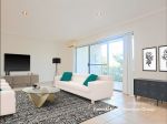 SPACIOUS 2 BED APARTMENT OFFERING ABSOLUTE CONVENIENCE