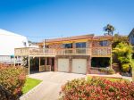 STUNNING OCEAN VIEWS, EXCELLENT FAMILY HOLIDAY HOME! 
SOAK UP THE SUN AT THIS DALMENY GEM.