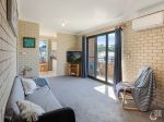 TOP FLOOR, NORTH FACING & PRIVATE &NDASH; APOLLO HOLIDAY APARTMENTS