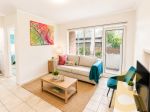 SPACIOUS ONE-BEDROOM APARTMENT IN QUIET BOTANY LOCATION