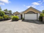 MODERN TWO-BEDROOM HOME IN PRIME BONVILLE LOCATION!