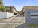 SPACIOUS TOWNHOUSE LIVING WITH COURTYARD IN A PRIME COASTAL LOCATION