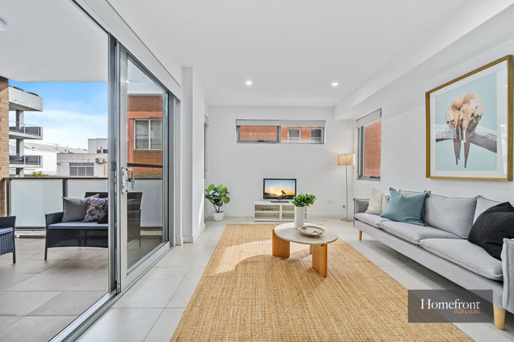 STYLISH ENTRY-LEVEL ONE-BEDROOM APARTMENT