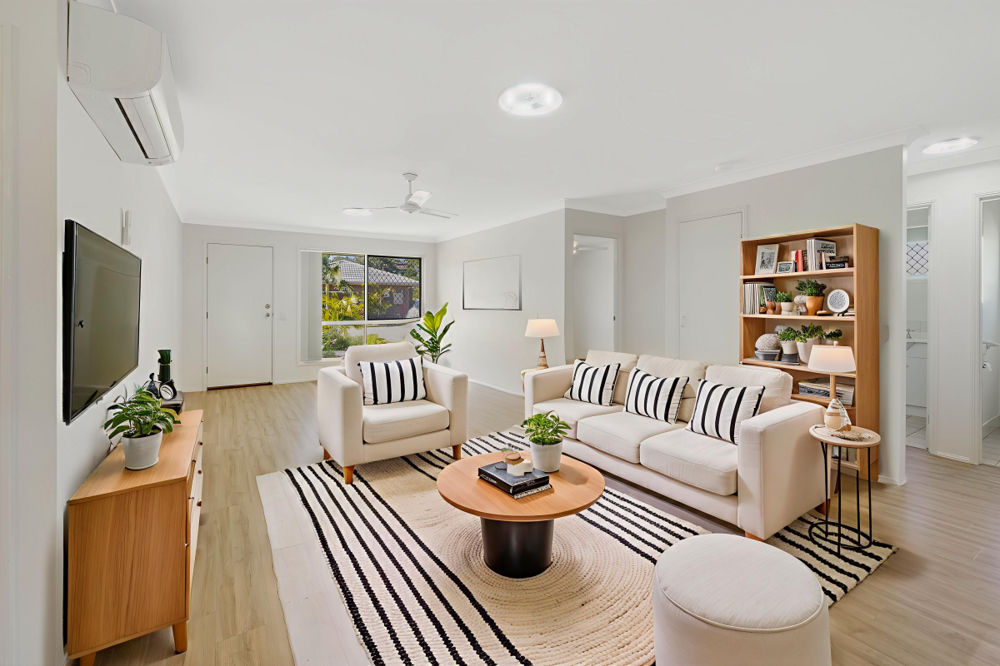 STYLISH SINGLE-LEVEL VILLA IN PRIME BANORA LOCATION