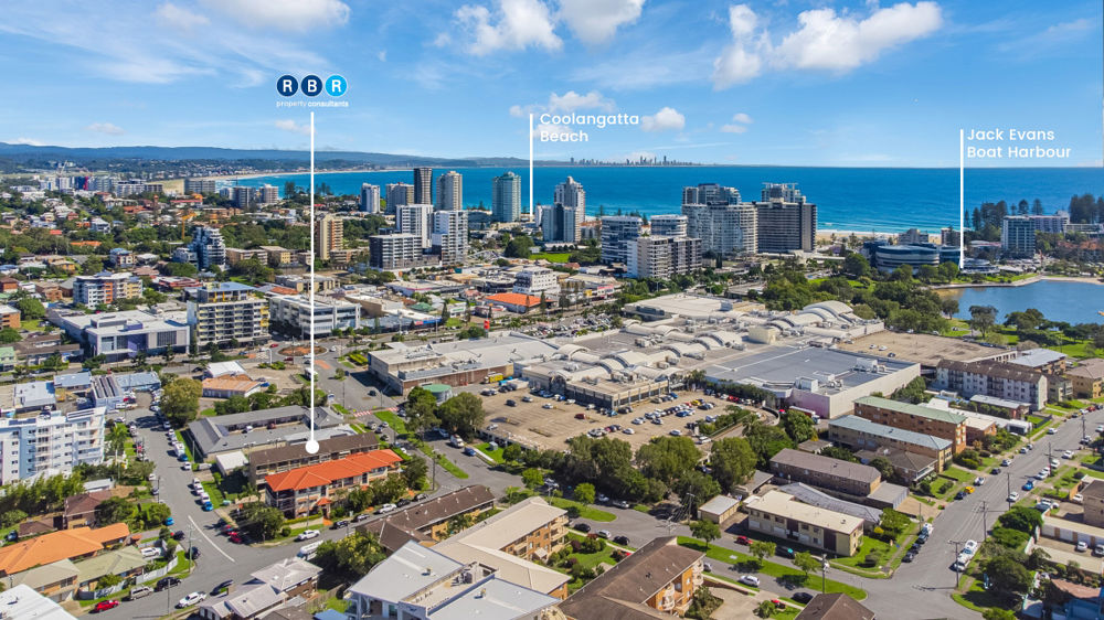 IDEAL LOCATION IN THE SOUGHT AFTER GREENBANK PRECINCT, ITS A GREAT LIFESTYLE PROPERTY