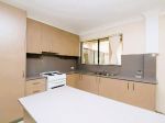 SPACIOUS GROUND FLOOR HOME - COMFORTABLE & CONVENIENT LIVING