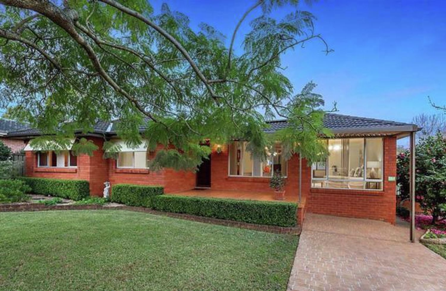 Property For Rent in Castle Hill