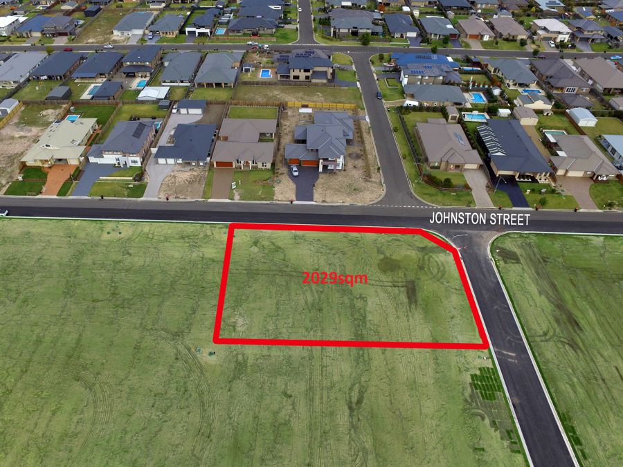 Property For Sale in Pitt Town
