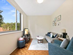 QUAINT ABODE IN SOUGHT AFTER CAMMERAY - CONTACT CAROL ON 0433 799 331 FOR A PRIVATE INSPECTION