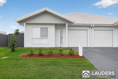 RELAXED COASTAL LIVING, READY TO ENJOY!